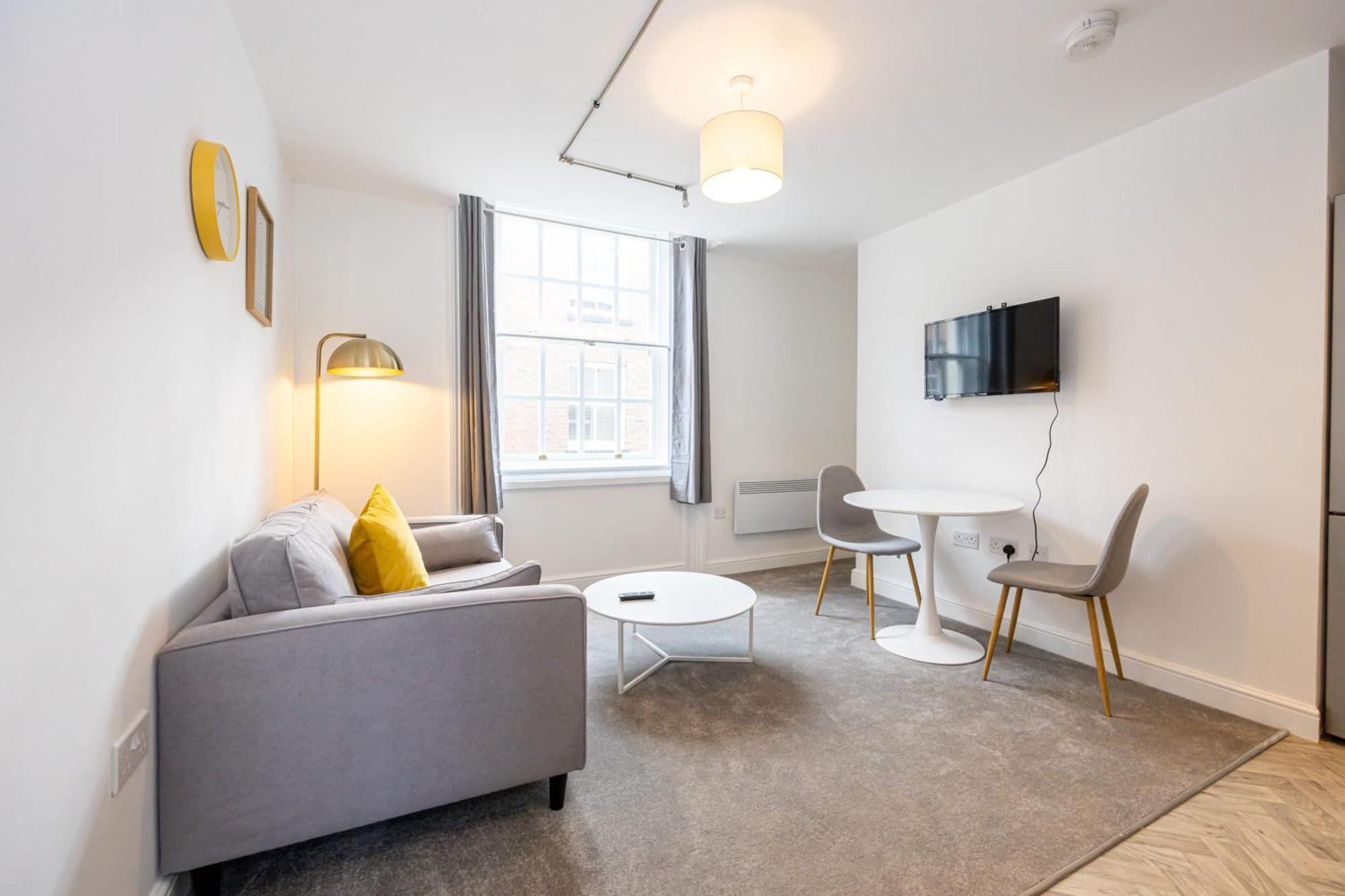 Beautiful 1 Bed 20Mins To Central Manchester 볼턴 외부 사진