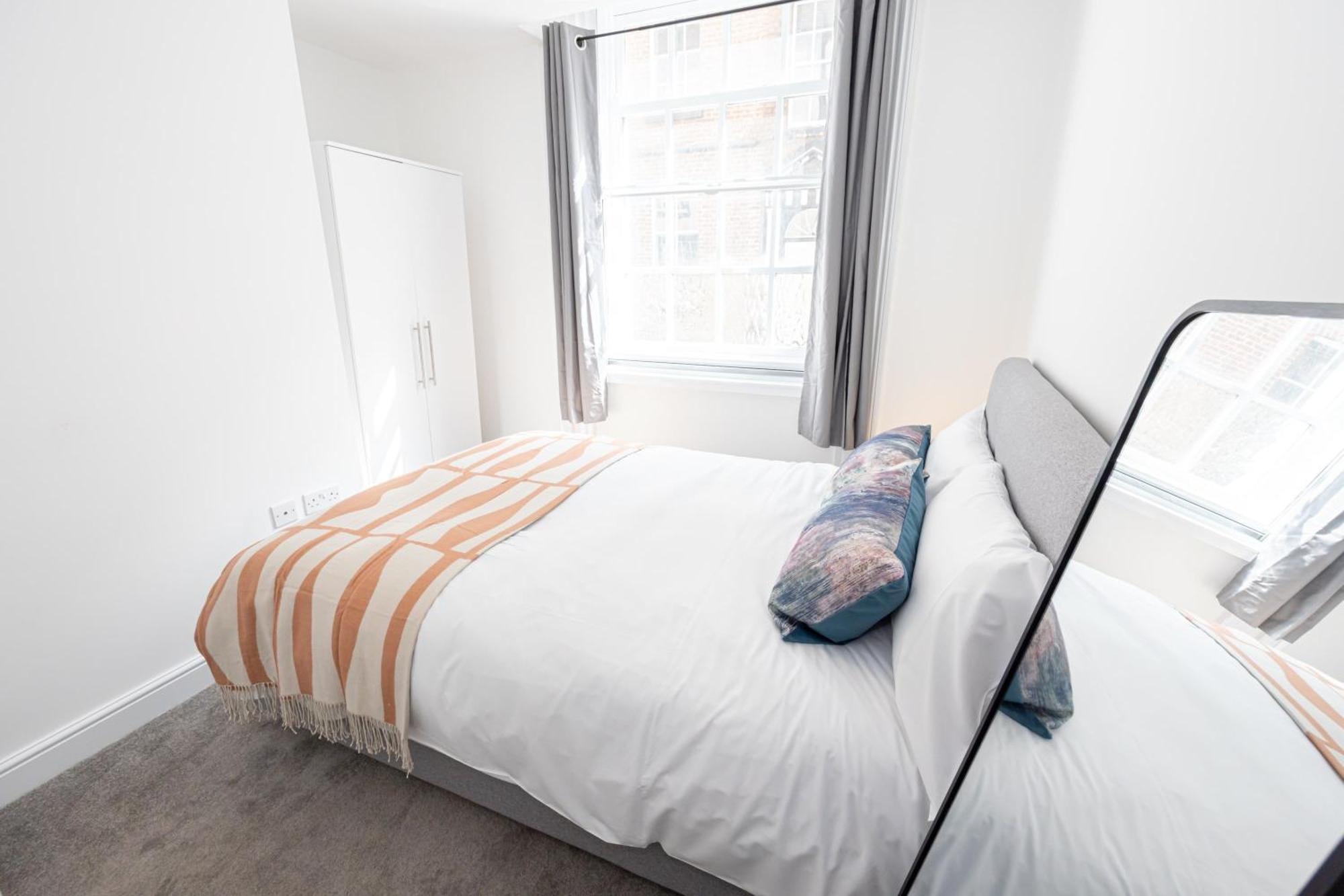 Beautiful 1 Bed 20Mins To Central Manchester 볼턴 외부 사진