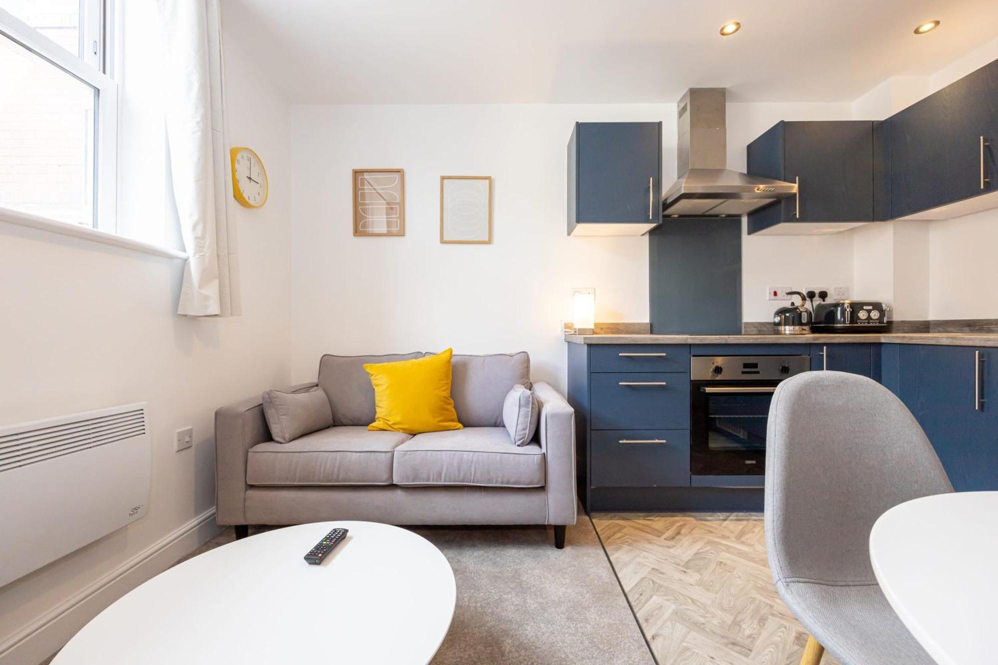 Beautiful 1 Bed 20Mins To Central Manchester 볼턴 외부 사진