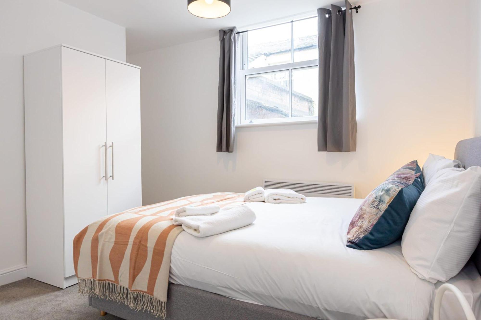 Beautiful 1 Bed 20Mins To Central Manchester 볼턴 외부 사진